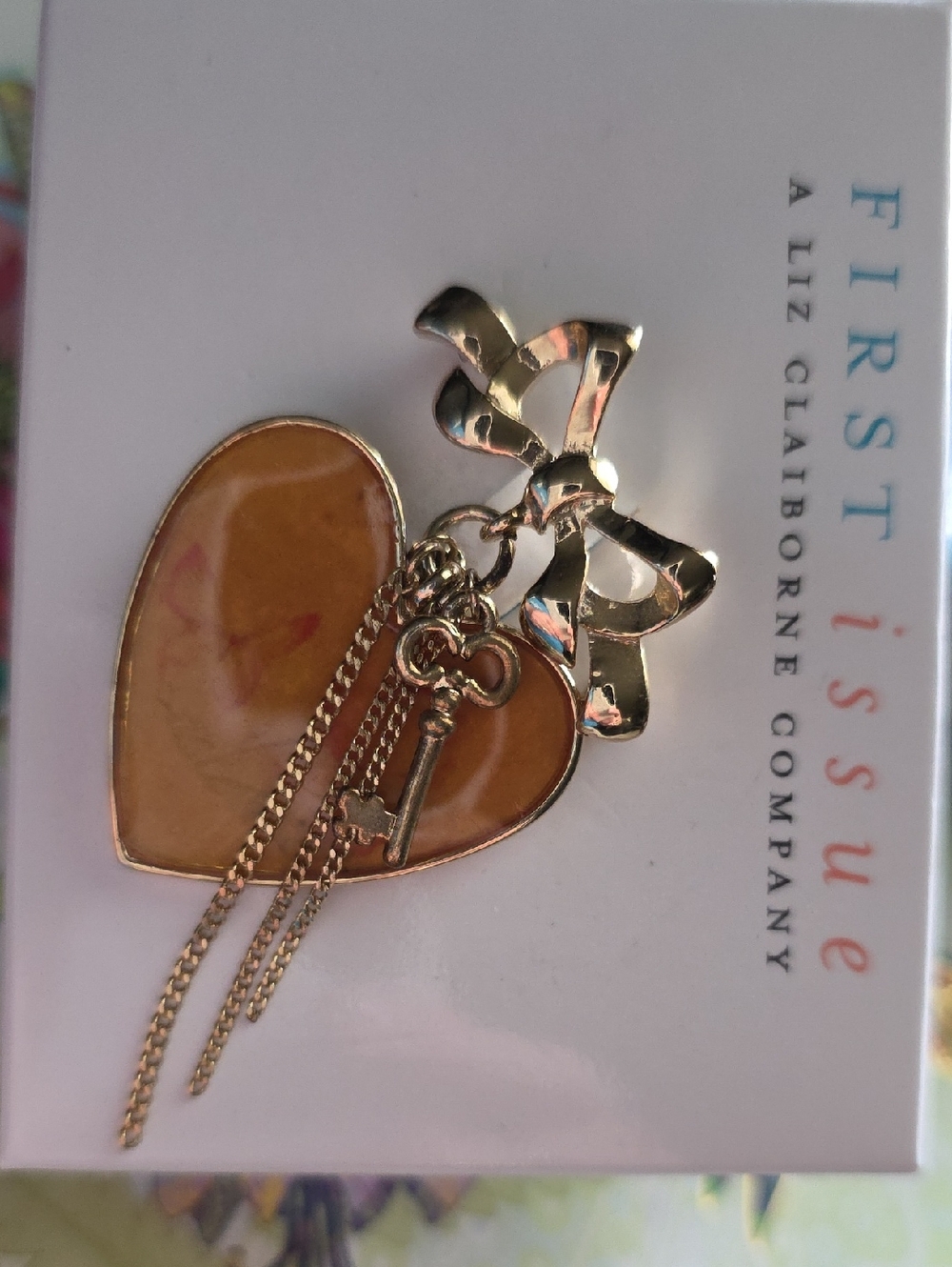 First Issue Gold-Tone Heart Key Pendant Brooch - Pink/Gold